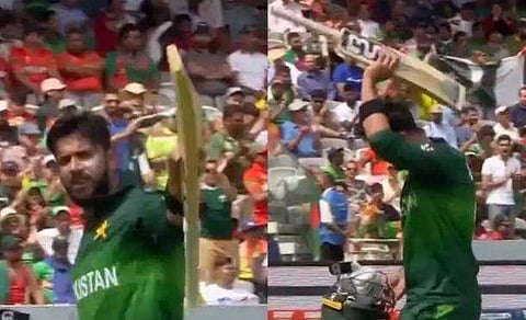 അര്‍ധ ശതകമെടുത്തില്ല, പാകിസ്ഥാനെ സെമിയിലും എത്തിച്ചില്ല, എന്നിട്ടും ബാറ്റുയര്‍ത്തിയ പാക് താരത്തിനെതിരെ ആരാധകര്‍