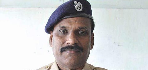 മരുമകളുടെ വജ്രാഭരണത്തിന് നാലു പൊലീസുകാർ കാവൽ ; ഭരണകക്ഷിയിലെ പ്രമുഖ പാർട്ടി തനിക്കൊപ്പമെന്ന് വിരട്ടൽ ; ഇടുക്കി മുൻ എസ്പിക്കെതിരെ കൂടുതൽ ആരോപണങ്ങൾ