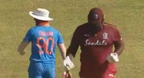 6' 6'' ഉയരം, 140 കിലോ ഭാരം; വിന്‍ഡിസ് താരത്തെ ബോഡി ഷെയ്മിങ് ചെയ്ത് ഇന്ത്യന്‍ താരം