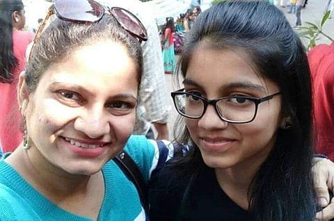 17കാരിയായ മകളെ കൊന്ന് നടി ആത്മഹത്യ ചെയ്തു 