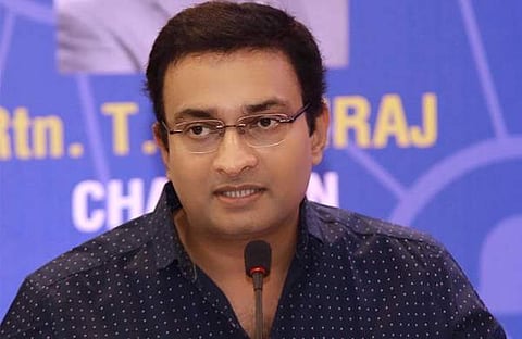 'സിഎംഡിആര്‍എഫ് ഉള്ളപ്പോള്‍ എന്തിന് വേറൊരു സൂര്യോദയം?; കുറേ കൂട്ടായ്മ ടീംസ് ഇറങ്ങീട്ടുണ്ട്', സ്വകാര്യ അക്കൗണ്ടിലേക്ക് പണം അയക്കുന്നത് ഒഴിവാക്കണമെന്ന് കലക്ടര്‍ ബ്രോ