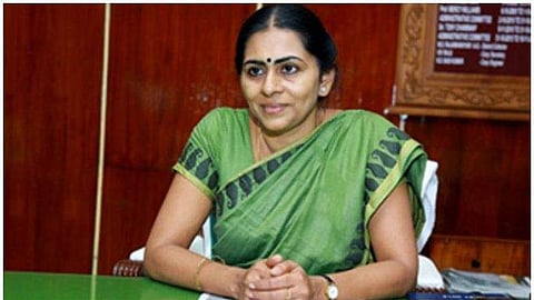 തിരുവനന്തപുരത്തെ കണ്ട് പഠിക്ക്; ദുരിതാശ്വാസത്തില്‍ ഒന്നും ചെയ്യാത്ത കൊച്ചി നഗരസഭയ്ക്ക് വിമര്‍ശന പ്രവാഹം; 50 ലക്ഷം നല്‍കുമെന്ന് സൗമിനി ജെയിന്‍