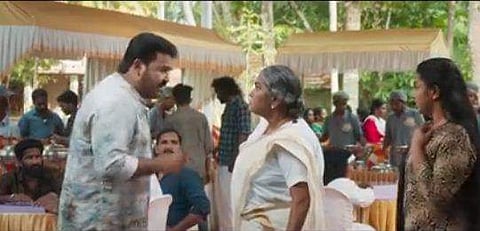 ''ചൈന അറിയാത്ത ഒരൊച്ചനേ...'': ചൈനീസ് ഭാഷ അരച്ചുകുടിച്ച് മോഹന്‍ലാലും കെപിഎസി ലളിതയും, വീഡിയോ