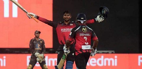 ഇന്ന് വിഷുവാണോ? 56 പന്തില്‍ 139 റണ്‍സ്, 4 ഓവറില്‍ എട്ട് വിക്കറ്റ്, ആര്‍മാദിച്ചത് കൃഷ്ണപ്പ ഗൗതം