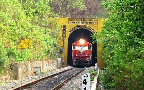 കൊങ്കണ്‍ പാതയില്‍ നാളെ പൂര്‍ണമായും ഗതാഗതം പുനസ്ഥാപിച്ചേക്കുമെന്ന് റെയില്‍വേ