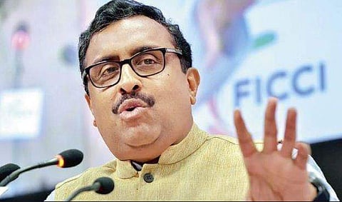 'ചരിത്രപരമായ മണ്ടത്തരം തിരുത്തി'; ജമ്മുകശ്മീരിന്റെ പ്രത്യേകപദവി റദ്ദാക്കിയതിനെ സ്വാഗതം ചെയ്ത് ബിജെപി നേതാക്കള്‍ 