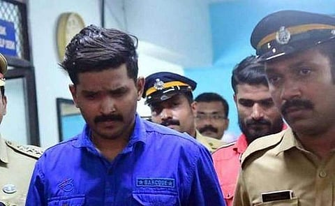 പരീക്ഷാസമയത്ത് ശിവരഞ്ജിത്തിന് വന്നത് 96 എസ്എംഎസ്, പ്രണവിന് 78 ഉം; പൊലീസ് അന്വേഷണത്തിന് പിഎസ്‌സി ശുപാര്‍ശ