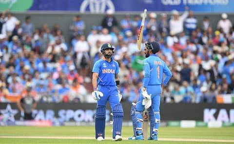 അരുണ്‍ ജെയ്റ്റ്‌ലി സ്റ്റേഡിയത്തിലെ വിരാട് കോഹ് ലി സ്റ്റാന്‍ഡ്, പരമ്പരാഗത വസ്ത്രം ധരിച്ചെത്താന്‍ ടീം അംഗങ്ങള്‍ക്ക് നിര്‍ദേശം