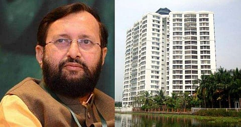 കേന്ദ്രം കക്ഷിയല്ല ; ഉത്തരവാദിത്തം നിർമ്മാണ അനുമതി നൽകിയവർക്ക്; മരടിൽ കയ്യൊഴിഞ്ഞ് പ്രകാശ് ജാവഡേക്കർ