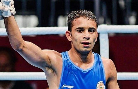 ലോക ബോക്‌സിംങ് ചാമ്പ്യന്‍ഷിപ്പില്‍ അമിത് പംഗലിന് വെള്ളി