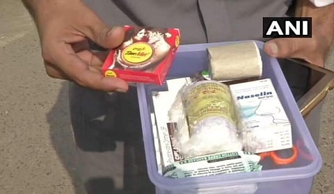 കാറില്‍ കോണ്ടം സൂക്ഷിച്ചില്ലെങ്കില്‍ പിഴ: കള്ളപ്രചരണമെന്നറിയാതെ കോണ്ടം വാങ്ങിക്കൂട്ടി ടാക്‌സി ഡ്രൈവര്‍മാര്‍