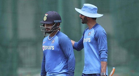 കോഹ് ലിയുടെ ഭാഗ്യ ഗ്രൗണ്ട്, ഡികോക്കിന്റെ ഭാഗ്യ രാജ്യം, ആര് ജയിക്കും? പന്തിനെ താഴേക്കിറക്കുന്ന സൂചന നല്‍കി ധവാന്‍