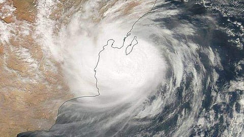 ഒമാന്‍ തീരം വിട്ട് ഹിക്ക ചുഴലിക്കാറ്റ്, രണ്ട് ദിവസം മഴയ്ക്ക് സാധ്യതയെന്ന് മുന്നറിയിപ്പ്‌