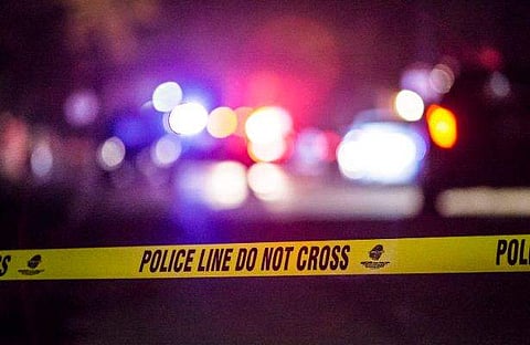 സ്വന്തം കുടുംബത്തിലെ അഞ്ചുപേരെ വെടിവച്ചുകൊന്നു; പൊലീസിൽ വിവരമറിയിച്ച് സ്വയം കീഴടങ്ങി പതിനാലുകാരൻ 