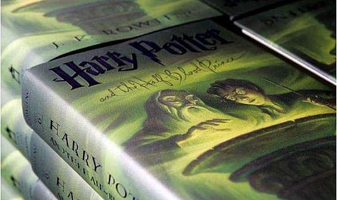 ദുരാത്മാക്കളെ പേടി; സ്‌കൂള്‍ ലൈബ്രറിയില്‍ നിന്ന് ഹാരിപോട്ടര്‍ പുറത്ത്