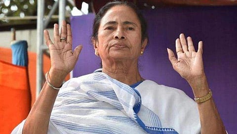 'ഇതിനു മുന്‍പ് ചന്ദ്രയാന്‍ വിക്ഷേപിച്ചിട്ടേയില്ല എന്ന തരത്തിലാണ് പ്രകടനം'; സാമ്പത്തിക തകര്‍ച്ച മറയ്ക്കാനുള്ള തത്രപ്പാടെന്ന് മമത