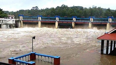 കനത്ത മഴ, നീരൊഴുക്ക് ശക്തം, അരുവിക്കര ഡാമില്‍ നിന്ന് കൂടുതല്‍ വെള്ളം പുറത്തേക്ക്‌