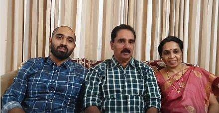 'എല്ലാവരും വരണം'; ഫെയ്‌സ്ബുക്ക് ലൈവിലൂടെ മകന്റെ കല്യാണം വിളിച്ച് എന്‍കെ പ്രേമചന്ദ്രന്‍