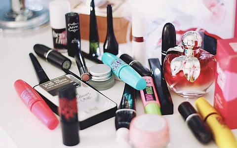 രേഖകളില്ലാതെ അനധികൃത സൗന്ദര്യവര്‍ധക വസ്തുക്കള്‍; കൊച്ചിയില്‍ ചൈനീസ് ഉത്പന്നങ്ങള്‍ പിടിച്ചെടുത്തു