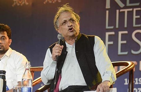 കേരള ലിറ്ററേച്ചര്‍ ഫെസ്റ്റിവലില്‍ രാമചന്ദ്ര ഗുഹ സംസാരിക്കുന്നു/മനു ആര്‍ മാവേലില്‍