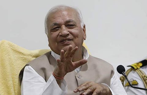 തുറസ്സായ വേദിയില്‍ പങ്കെടുക്കാനില്ല; കോഴിക്കോട്ടെ പൊതുപരിപാടിയില്‍ നിന്ന് ഗവര്‍ണര്‍ പിന്‍മാറി