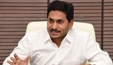 ഇനി മൂന്ന് തലസ്ഥാനം, ബില്ലിന് അംഗീകാരം നല്‍കി ആന്ധ്രസര്‍ക്കാര്‍ ; 'ചലോ അസംബ്ലി' മാര്‍ച്ചുമായി പ്രതിപക്ഷം, 800ലേറെ പേര്‍ കരുതല്‍ തടങ്കലില്‍