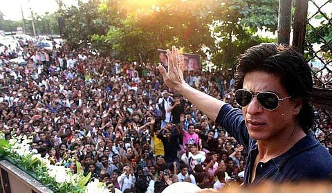 'മന്നത്തെ ഒരു മുറി വാടകക്കു വേണം, എത്ര രൂപയാവും?'; ആരാധകന് മറുപടിയുമായി ഷാരുഖ് ഖാന്‍