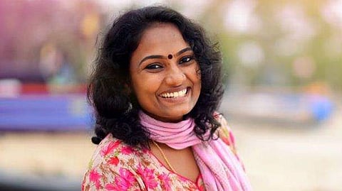 'ഏറ്റം'- രമ്യ തുറവൂര്‍ എഴുതിയ കവിത