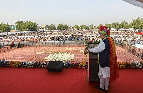 പൗരത്വ നിയമത്തെ അനുകൂലിച്ചുകൊണ്ട് ജോധ്പുരില്‍ ബിജെപി സംഘടിപ്പിച്ച റാലിയില്‍ കേന്ദ്ര ആഭ്യന്തര മന്ത്രി അമിത് ഷാ സംസാരിക്കുന്നു/പിടിഐ