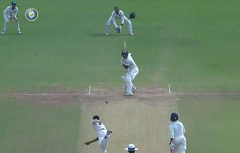 നാളെ കേരളം അത്ഭുതം കാട്ടും? ജയിക്കാനും സമനിലയാക്കാനും ഒരേ ഒരു ദിനം, ബൗളിങ് കരുത്ത് പ്രതീക്ഷ