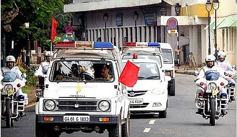 'മന്ത്രി'യായി ഗസ്റ്റ് ഹൗസില്‍ താമസം ; സുരക്ഷയൊരുക്കി സര്‍ക്കാര്‍ ; മന്ത്രിമാരുമായി ചര്‍ച്ച ; മുഖ്യമന്ത്രിയെ കാണാന്‍ നേരം കള്ളി പൊളിഞ്ഞു, പിടിയില്‍