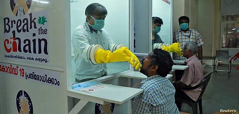 പൊതു ഇടങ്ങളില്‍ കിയോസ്‌കുകള്‍, സര്‍ക്കാര്‍ നിരക്കില്‍ ആന്റിജന്‍ പരിശോധന ; രോഗിക്ക് കൂട്ടിരിപ്പുകാരാകാം 