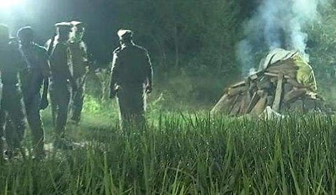 'ബലാത്സംഗം നടന്നില്ലെന്ന് എഡിജിപി എങ്ങനെ പറഞ്ഞു; ജില്ലാ മജിസ്‌ട്രേറ്റ് തല്‍സ്ഥാനത്ത് എന്തുകൊണ്ട് തുടരുന്നു; ഹാഥ്‌രസ് സംസ്‌കാരം മനുഷ്യാവകാശ ലംഘനം'