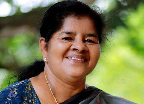 മന്ത്രിസഭായോഗത്തില്‍ നിയമ മന്ത്രിക്കെതിരെ പൊട്ടിത്തെറിച്ച് ജെ മേഴ്‌സിക്കുട്ടിയമ്മ