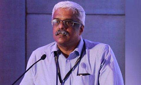 ശിവശങ്കറിന് നാളെ ആൻജിയോ​ഗ്രാം നടത്തും; കസ്റ്റംസ് സംഘം മടങ്ങി