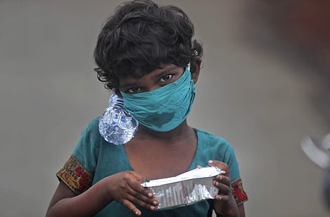 'മാസ്‌ക്'- സാര്‍വ്വജനീനമായ ശ്വാസംമുട്ടലിന്റെ നാനാര്‍ത്ഥങ്ങളിലേക്ക് സഞ്ചരിക്കുന്ന ഒരു കവിത