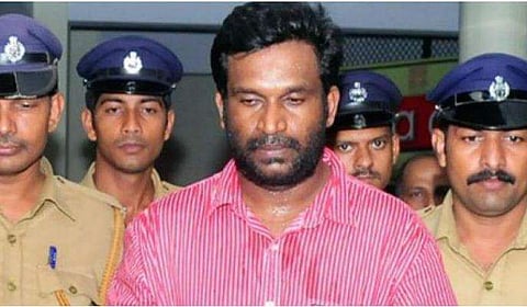 സോളാർ തട്ടിപ്പ് : ബിജു രാധാകൃഷ്ണന് മൂന്ന് വർഷം കഠിന തടവും പിഴയും; ശാലു മേനോനും അമ്മയ്ക്കുമെതിരായ വിചാരണ തുടരും