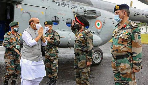 ചൈനീസ് അതിര്‍ത്തിയില്‍ പ്രതിരോധ മന്ത്രി ശസ്ത്രപൂജ നടത്തും; ആയുധ പൂജ ഷെരാത്താങ്ങില്‍ 