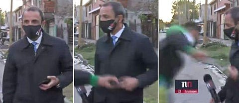 വാര്‍ത്ത പറയുന്നതിനിടെ റിപ്പോര്‍ട്ടറുടെ കൈയില്‍ നിന്ന് ഫോണും തട്ടിപ്പറിച്ച് കള്ളന്‍ ഓടി; മോഷണം  'ലൈവില്‍' കണ്ട് ജനം