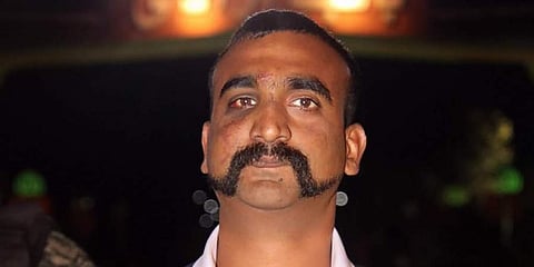 'അഭിനന്ദനെ വിട്ടയച്ചില്ലെങ്കില്‍ ഇന്ത്യ രാത്രി 9 മണിക്ക് ആക്രമിക്കും';'സൈനിക മേധാവിയുടെ കാലുകള്‍ വിറയ്ക്കുന്നുണ്ടായിരുന്നു'; വെളിപ്പെടുത്തലുമായി പാക് എംപി