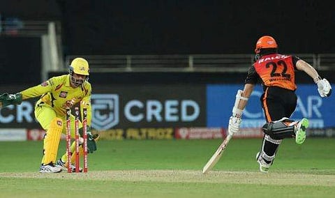 'അതില്‍ ആശങ്ക വേണ്ട, മറന്നേക്കൂ'; റണ്‍ഔട്ടാക്കിയ പ്രിയം ഗാര്‍ഗിന്റെ തോളില്‍ തട്ടി വില്യംസണ്‍ 