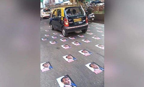 ഫ്രഞ്ച് പ്രസിഡന്റിന്റെ നൂറ് കണക്കിന് ചിത്രങ്ങള്‍  മുംബൈയിലെ തിരക്കുള്ള റോഡില്‍ (വീഡിയോ)