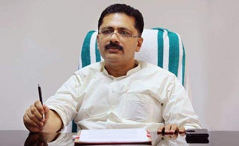 'എന്തിനും ഏതിനും മതവികാരം കത്തിച്ചു ശീലമുള്ളവര്‍ ഏത് പ്രതിസന്ധിഘട്ടത്തിലും ആ വികാരത്തില്‍ത്തന്നെ തീപ്പെട്ടിക്കോല്‍ ഉരസും'