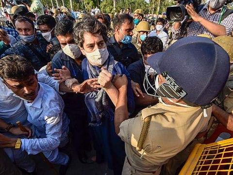 പ്രിയങ്കയെ കയ്യേറ്റം ചെയ്ത സംഭവം; ക്ഷമാപണം നടത്തി യുപി പൊലീസ്, അന്വേഷണം പ്രഖ്യാപിച്ചു
