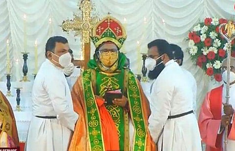 മാര്‍ത്തോമ്മ സഭയ്ക്ക് പുതിയ അമരക്കാരന്‍ ; ഡോ.ഗീവര്‍ഗീസ് മാര്‍ തിയഡോഷ്യസ് മെത്രാപ്പൊലീത്ത സ്ഥാനമേറ്റു;  ഇനി 'തിയഡോഷ്യസ് മാർത്തോമ'