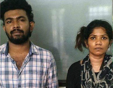 വാട്ട്‌സാപ്പ് വഴി സന്ദേശം അയച്ച് 19 കാരനെ വീട്ടിലെത്തിച്ചു, അശ്ലീലദൃശ്യങ്ങള്‍ പകര്‍ത്തി ഭീഷണി ; യുവതി ഉള്‍പ്പെടെ രണ്ടു പേര്‍ അറസ്റ്റില്‍