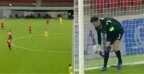 ആദ്യ ടച്ച് തന്നെ അമ്പരപ്പിക്കുന്ന ഗോള്‍; നീട്ടിയടിച്ച പന്ത് താഴ്ന്നിറങ്ങിയത് വലയില്‍ (വീഡിയോ)