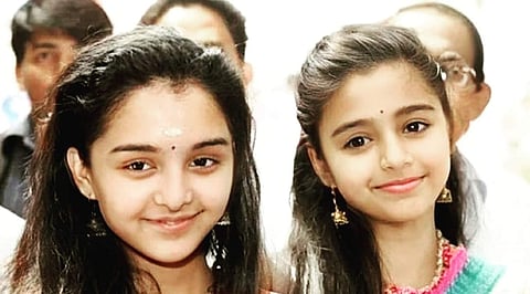 ഈ സുന്ദരി പെൺകുട്ടികളെ മനസിലായോ? കൂട്ടുകാരിയുടെ പിറന്നാളിന് സ്പെഷ്യൽ സമ്മാനവുമായി സൂപ്പർതാരം