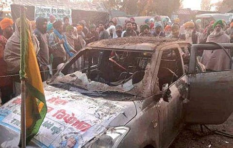 കർഷക പ്രക്ഷോഭത്തിൽ പങ്കെടുക്കാൻ പഞ്ചാബിൽ നിന്നെത്തി; 55കാരൻ കാർ കത്തി വെന്തുമരിച്ചു 