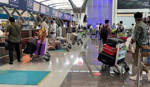 നവംബര്‍ 11 മുതല്‍ ഒമാനിലേക്ക് എത്തുന്നവര്‍ക്ക് കോവിഡ് നെഗറ്റീവ് സര്‍ട്ടിഫിക്കറ്റ് നിര്‍ബന്ധം 